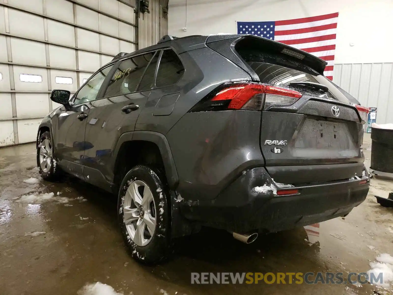 3 Photograph of a damaged car 2T3P1RFV4MC156533 TOYOTA RAV4 2021