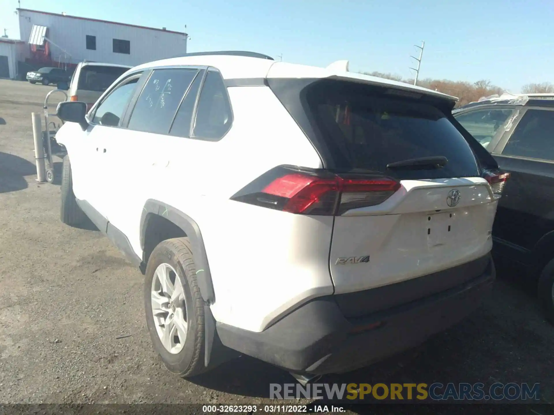 3 Photograph of a damaged car 2T3P1RFV4MC158475 TOYOTA RAV4 2021