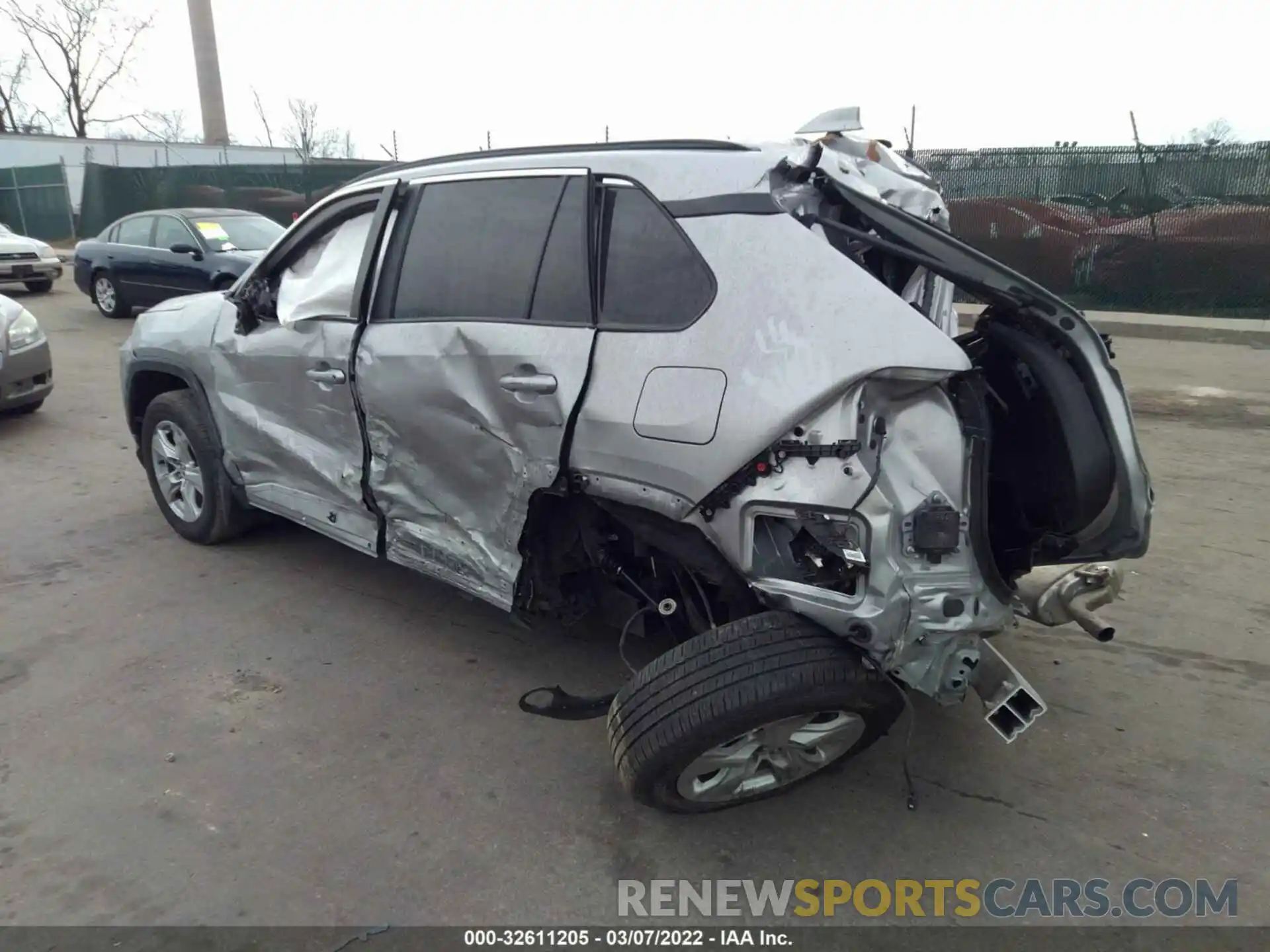 3 Photograph of a damaged car 2T3P1RFV4MC166642 TOYOTA RAV4 2021