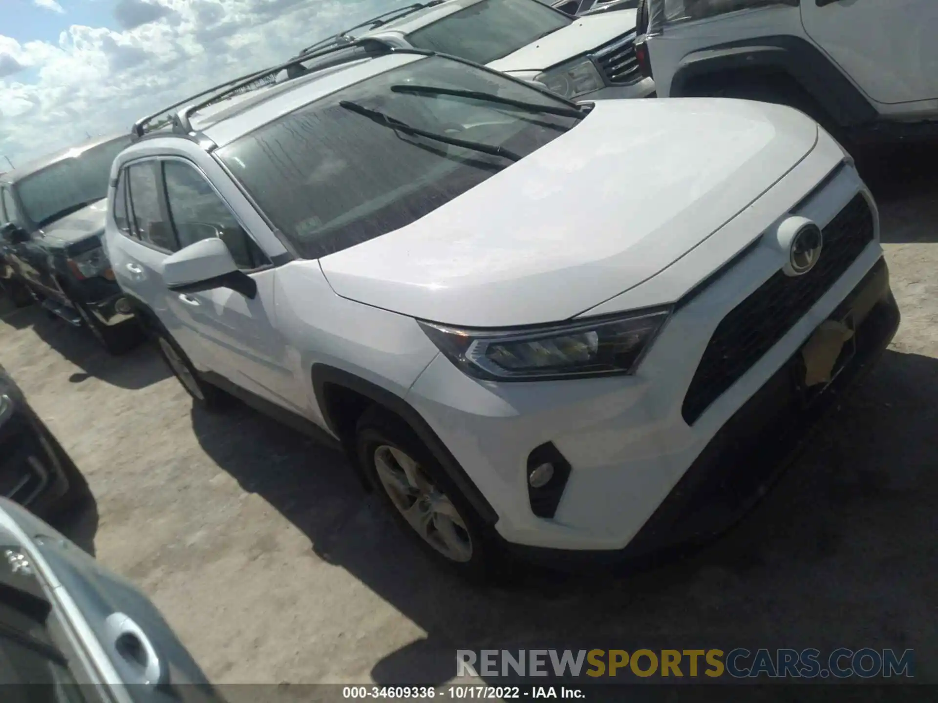 1 Photograph of a damaged car 2T3P1RFV4MC192514 TOYOTA RAV4 2021