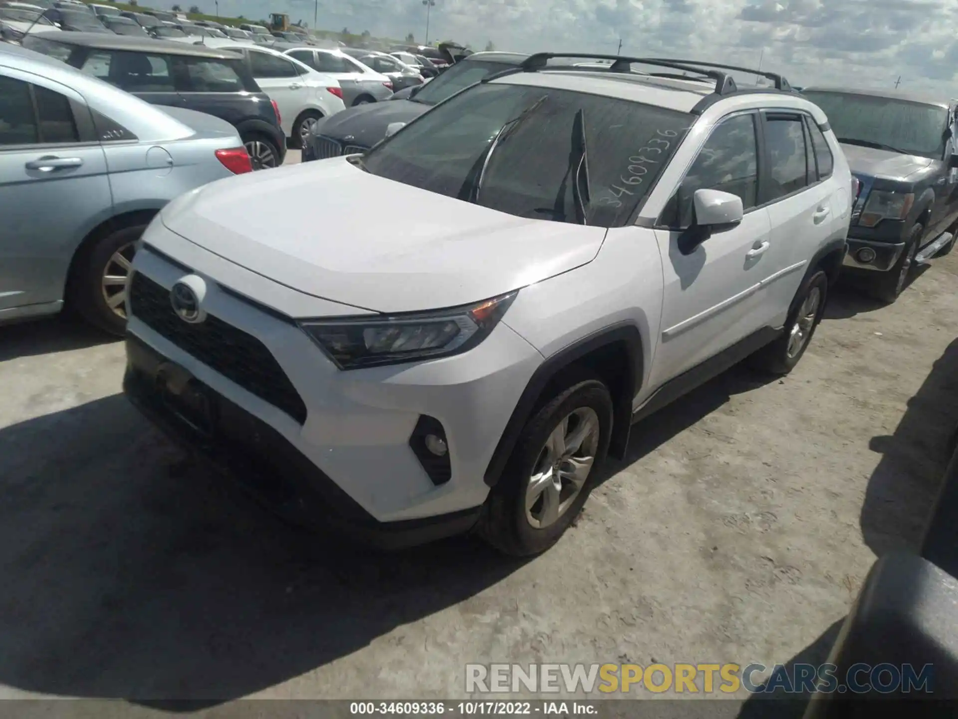 2 Photograph of a damaged car 2T3P1RFV4MC192514 TOYOTA RAV4 2021