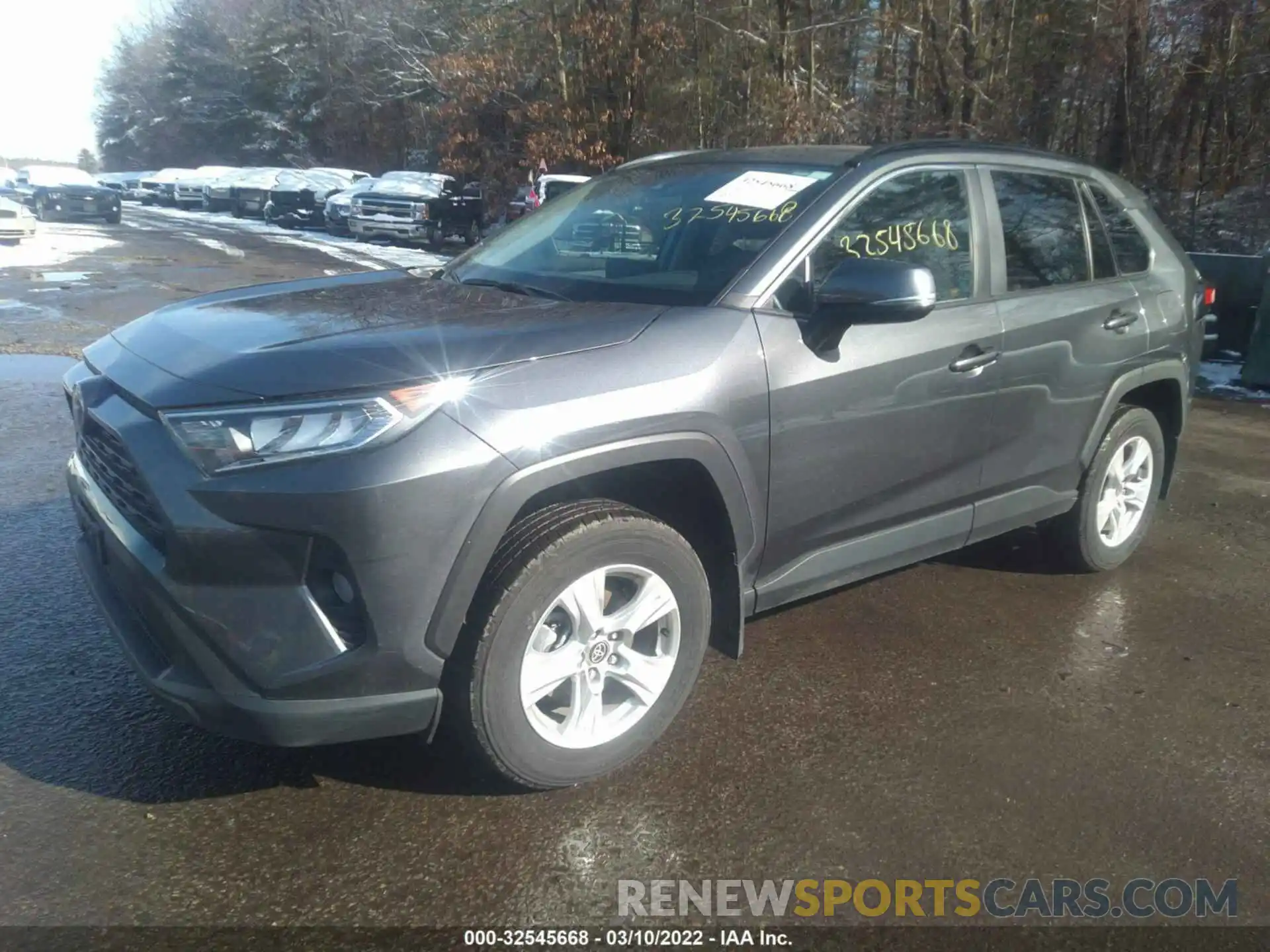 2 Photograph of a damaged car 2T3P1RFV4MC200207 TOYOTA RAV4 2021