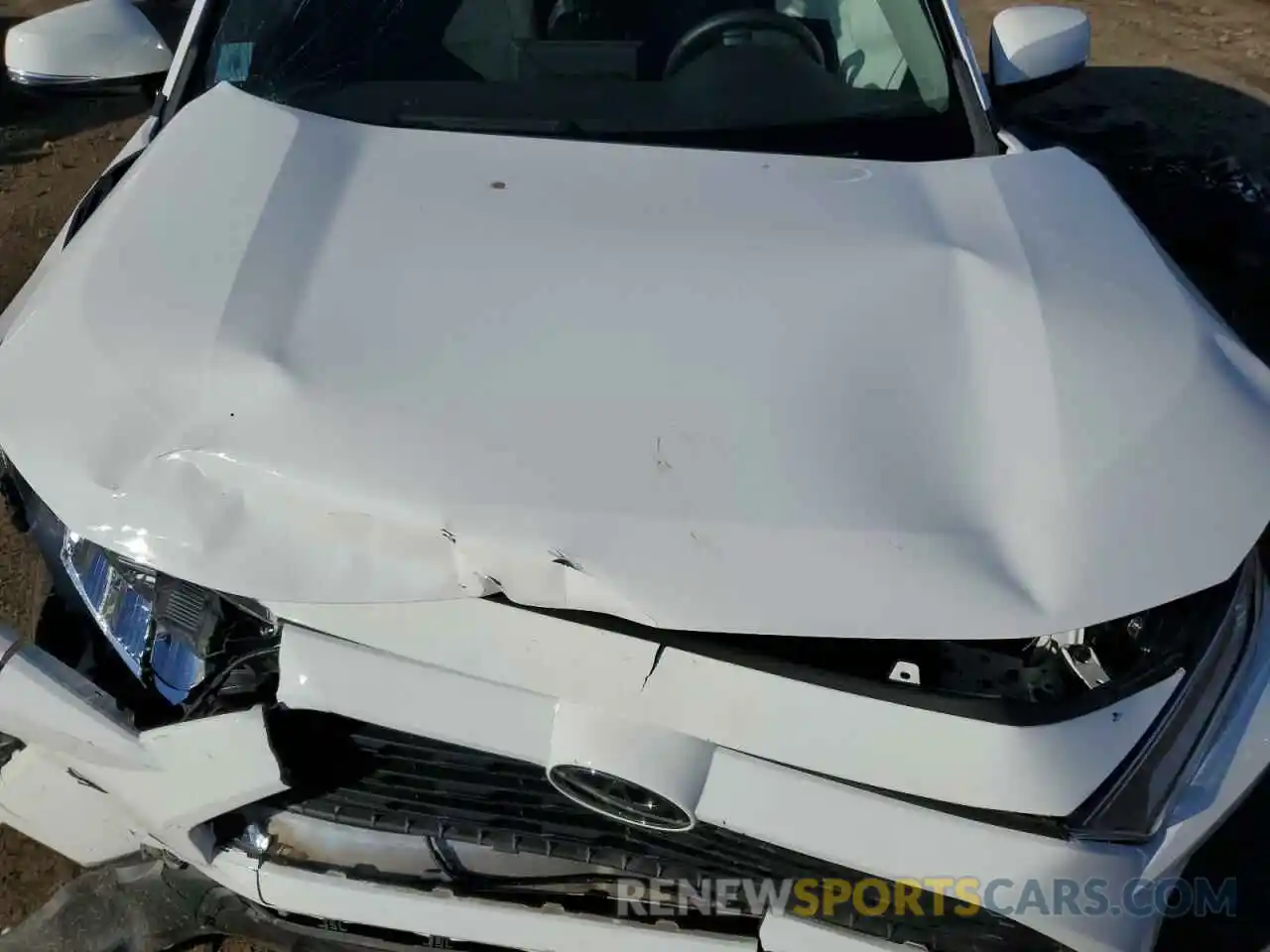 11 Photograph of a damaged car 2T3P1RFV4MC200580 TOYOTA RAV4 2021