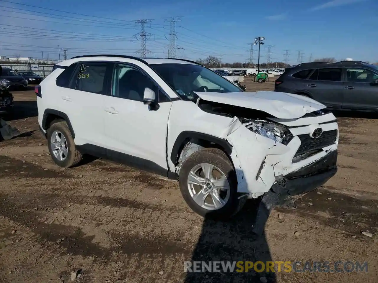 4 Photograph of a damaged car 2T3P1RFV4MC200580 TOYOTA RAV4 2021