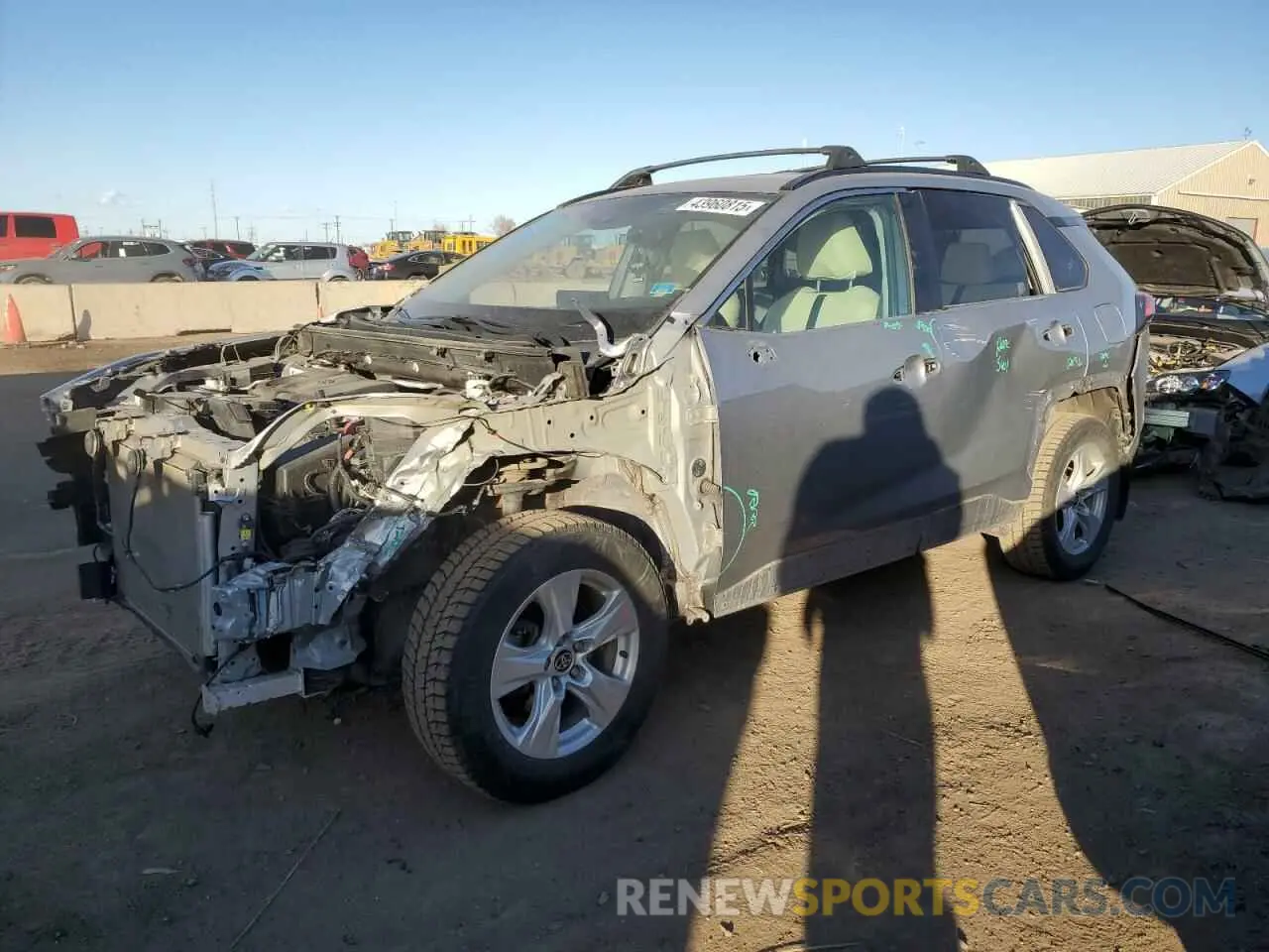1 Photograph of a damaged car 2T3P1RFV4MC210056 TOYOTA RAV4 2021