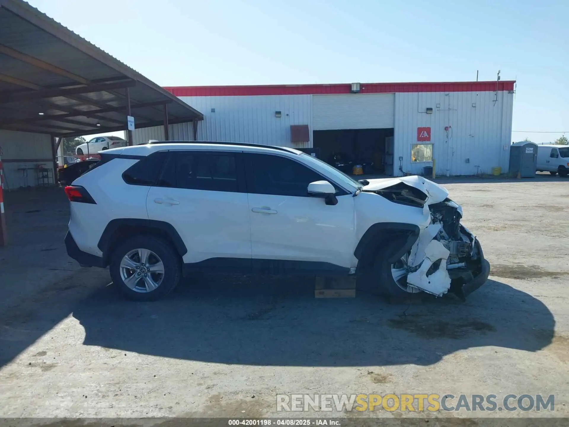 13 Photograph of a damaged car 2T3P1RFV4MC210249 TOYOTA RAV4 2021