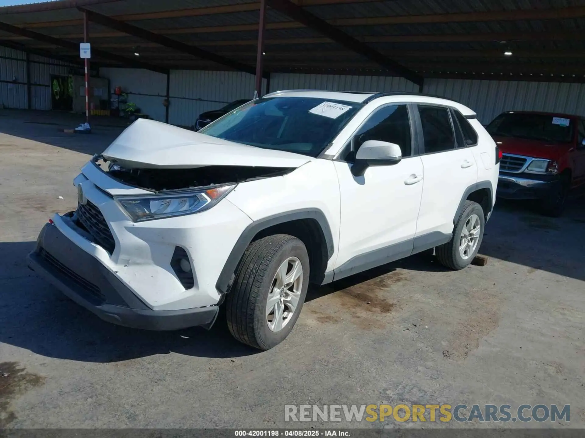 2 Photograph of a damaged car 2T3P1RFV4MC210249 TOYOTA RAV4 2021