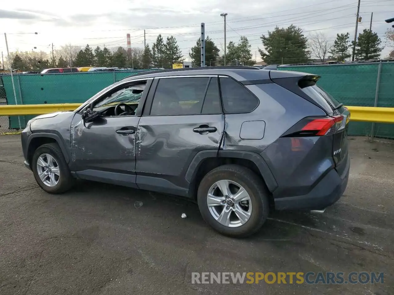 2 Photograph of a damaged car 2T3P1RFV4MC226466 TOYOTA RAV4 2021