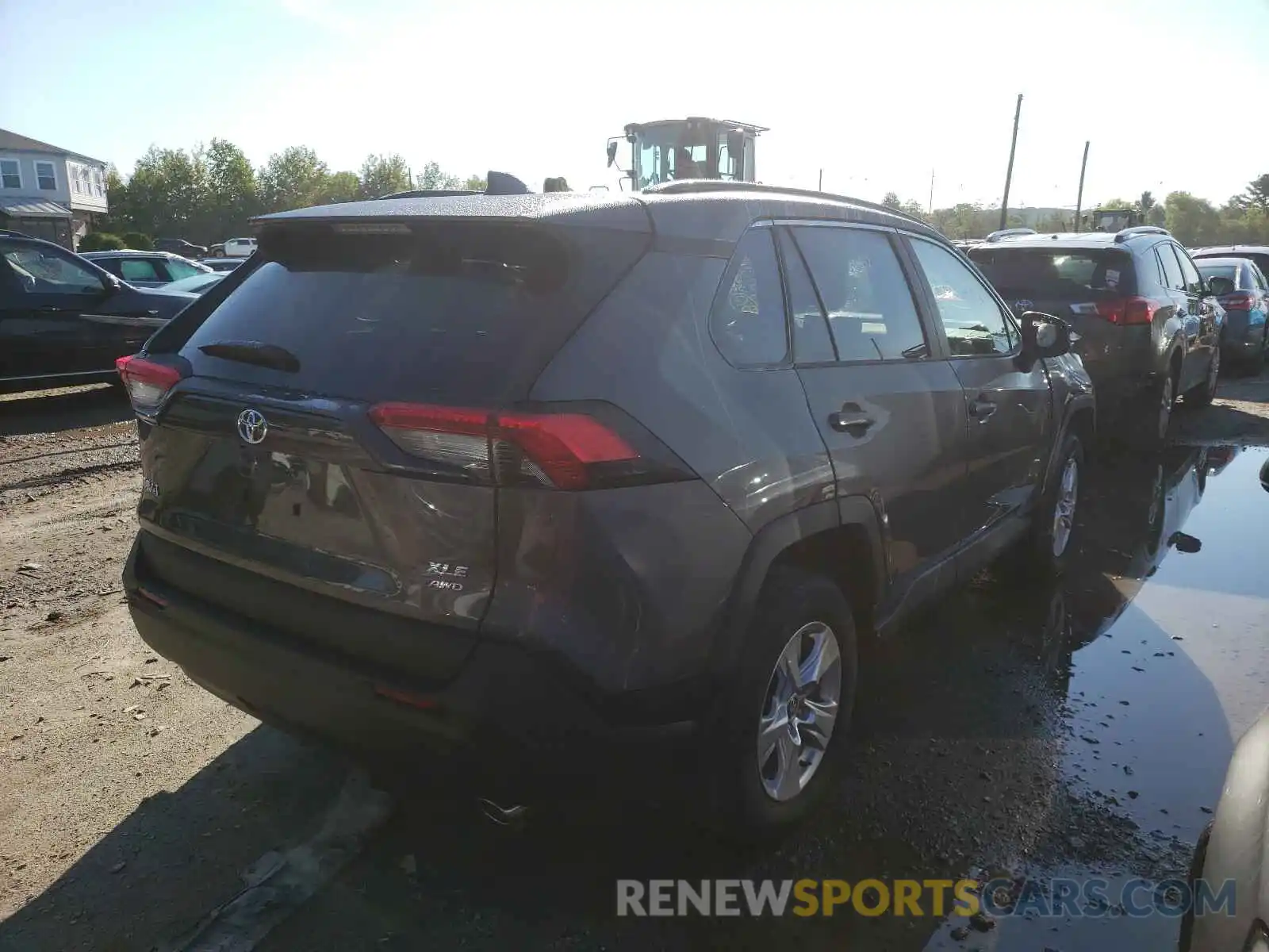 4 Photograph of a damaged car 2T3P1RFV4MC231442 TOYOTA RAV4 2021