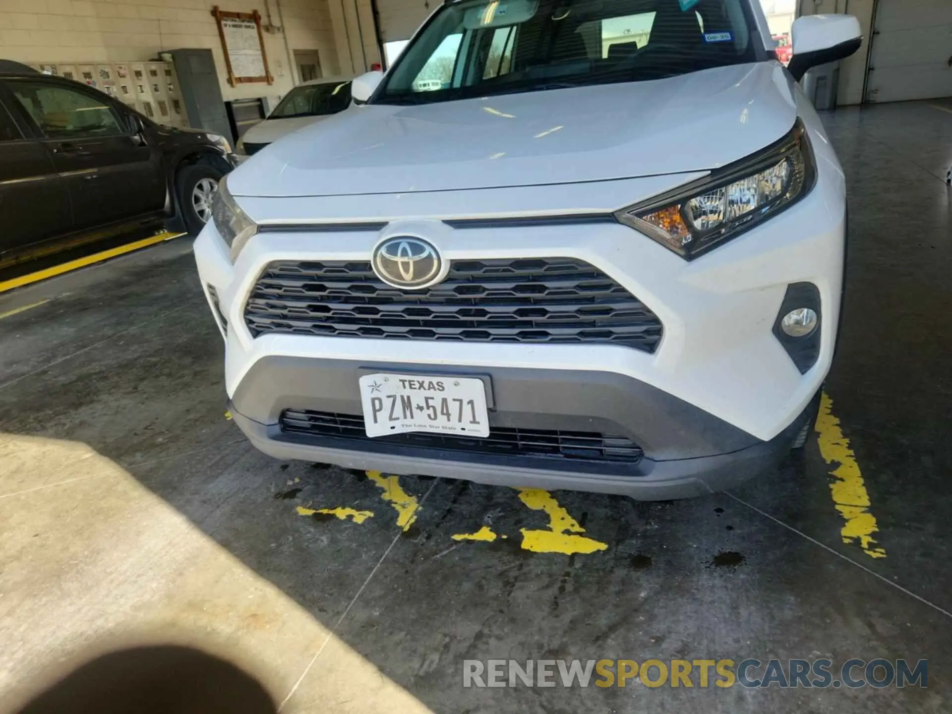 17 Photograph of a damaged car 2T3P1RFV4MC236754 TOYOTA RAV4 2021