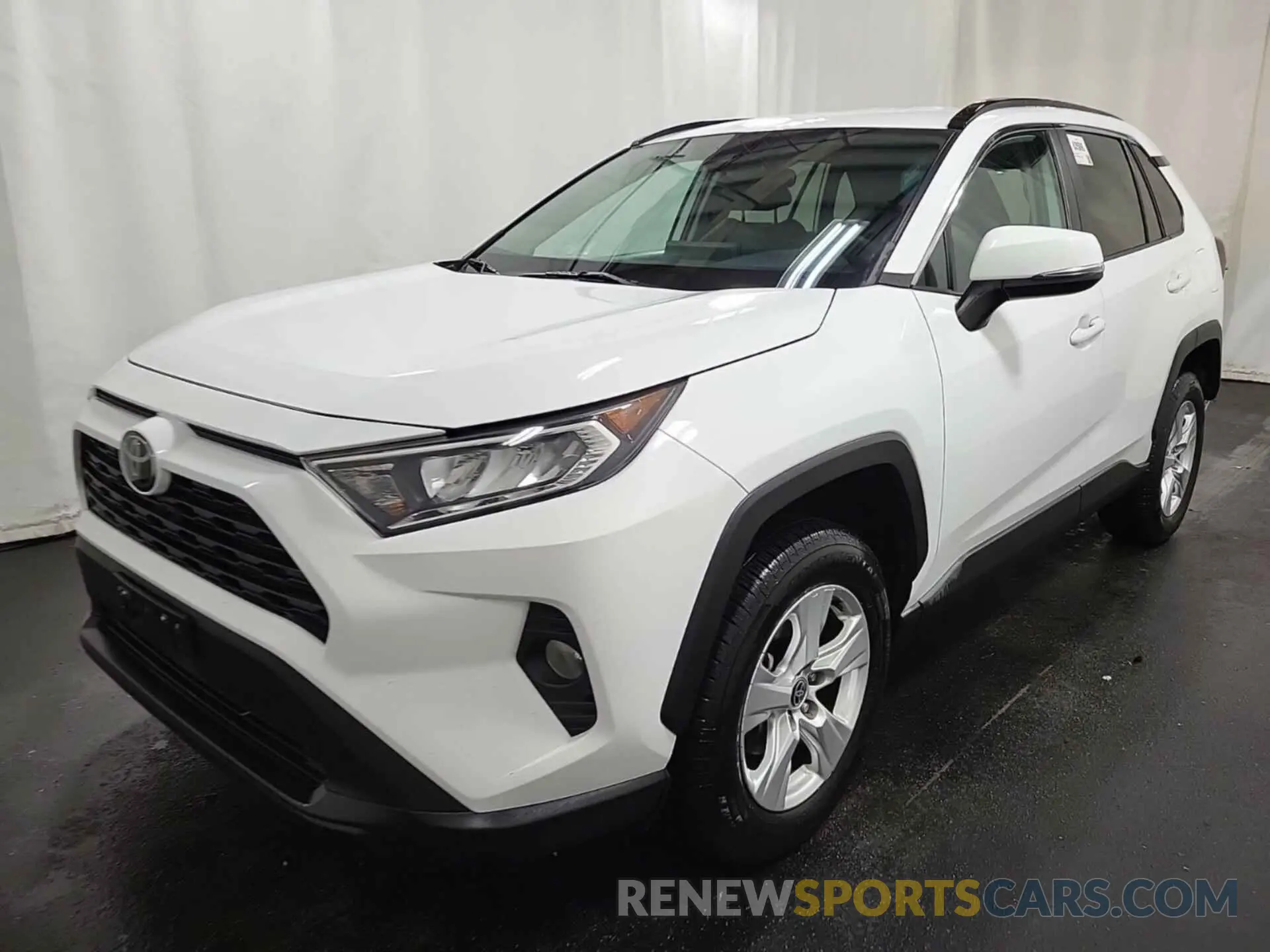 29 Photograph of a damaged car 2T3P1RFV4MC236754 TOYOTA RAV4 2021