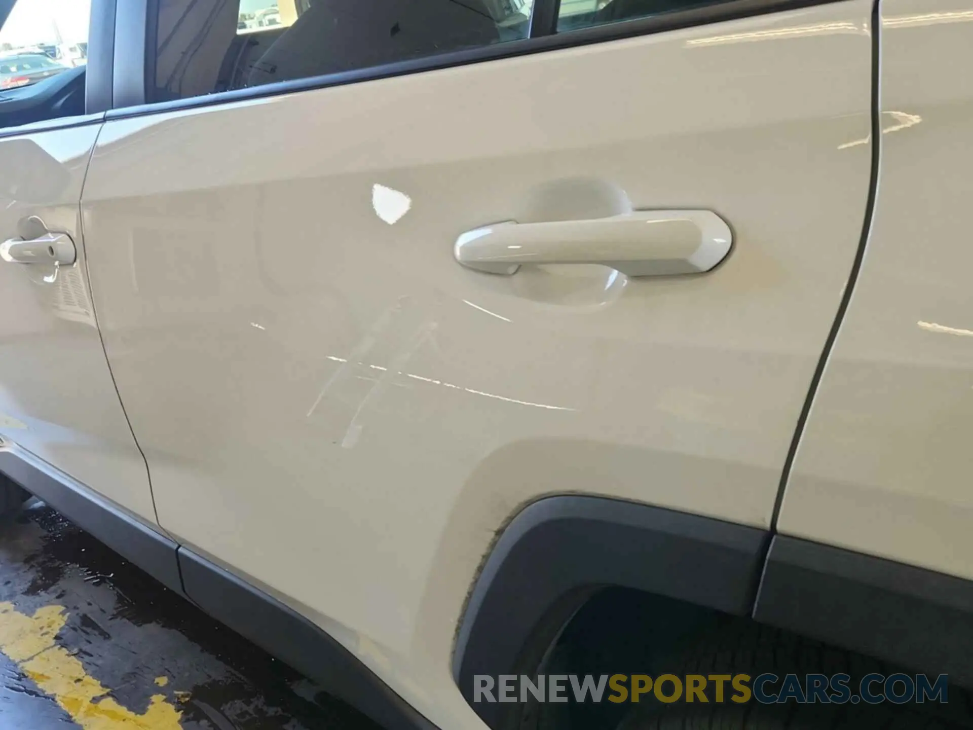 7 Photograph of a damaged car 2T3P1RFV4MC236754 TOYOTA RAV4 2021