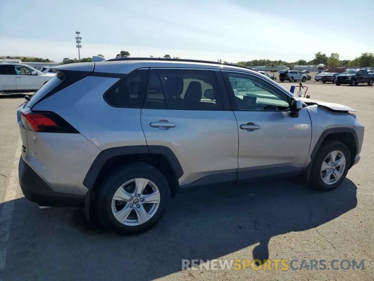 3 Photograph of a damaged car 2T3P1RFV4MC238536 TOYOTA RAV4 2021
