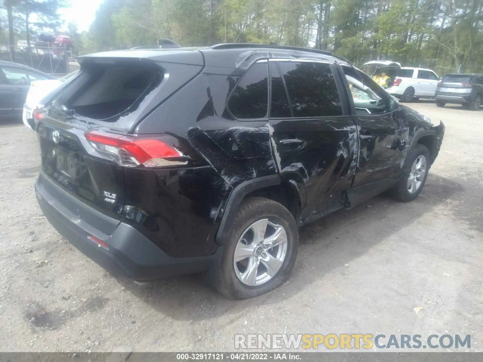 4 Photograph of a damaged car 2T3P1RFV4MC244269 TOYOTA RAV4 2021