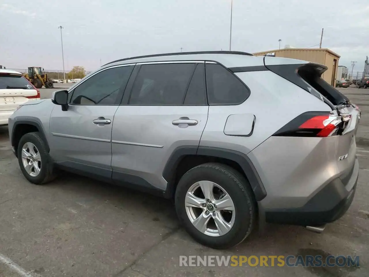 2 Photograph of a damaged car 2T3P1RFV4MC252890 TOYOTA RAV4 2021