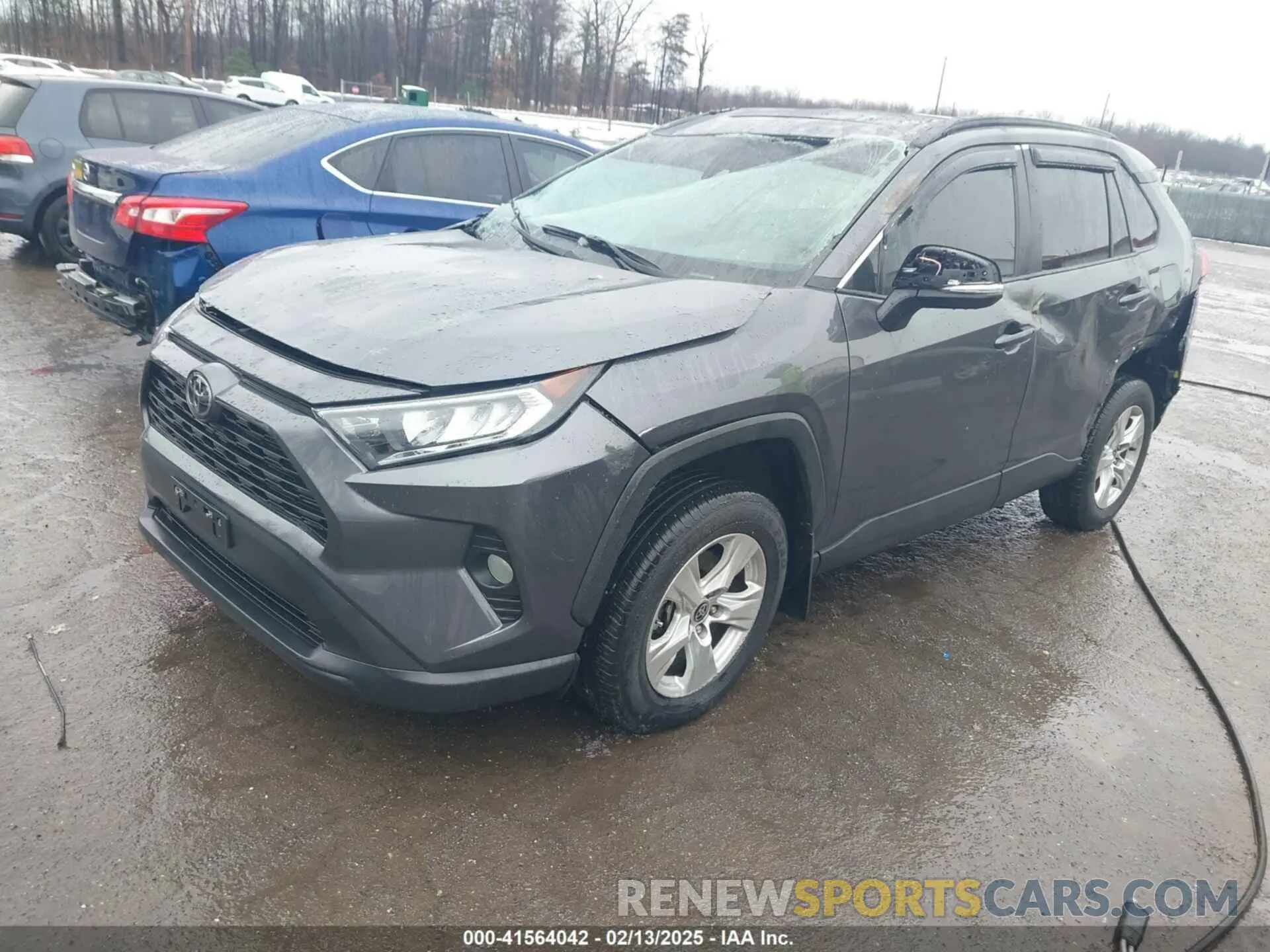 2 Photograph of a damaged car 2T3P1RFV4MC255501 TOYOTA RAV4 2021