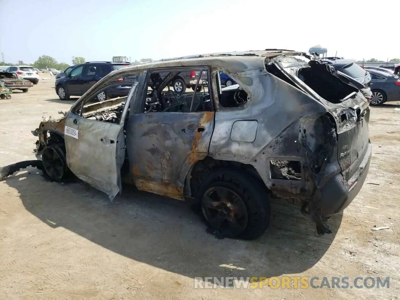 2 Photograph of a damaged car 2T3P1RFV4MW141304 TOYOTA RAV4 2021