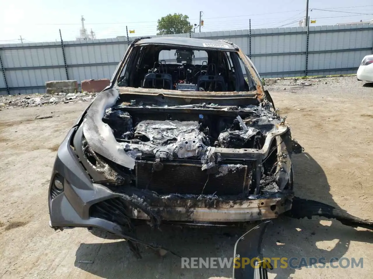 5 Photograph of a damaged car 2T3P1RFV4MW141304 TOYOTA RAV4 2021