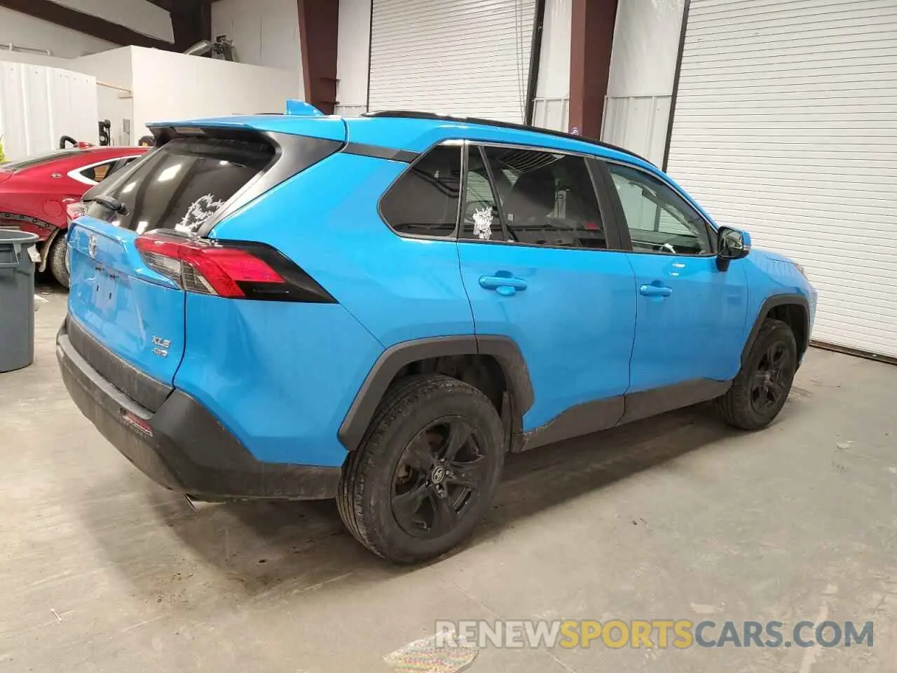 3 Photograph of a damaged car 2T3P1RFV4MW151444 TOYOTA RAV4 2021