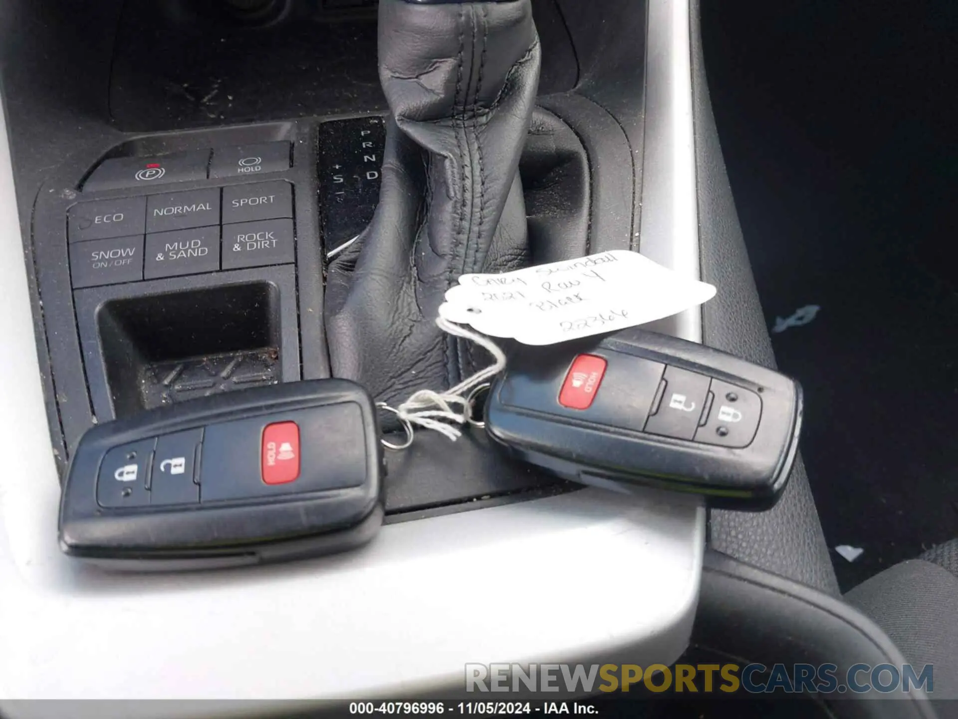 11 Photograph of a damaged car 2T3P1RFV4MW186923 TOYOTA RAV4 2021