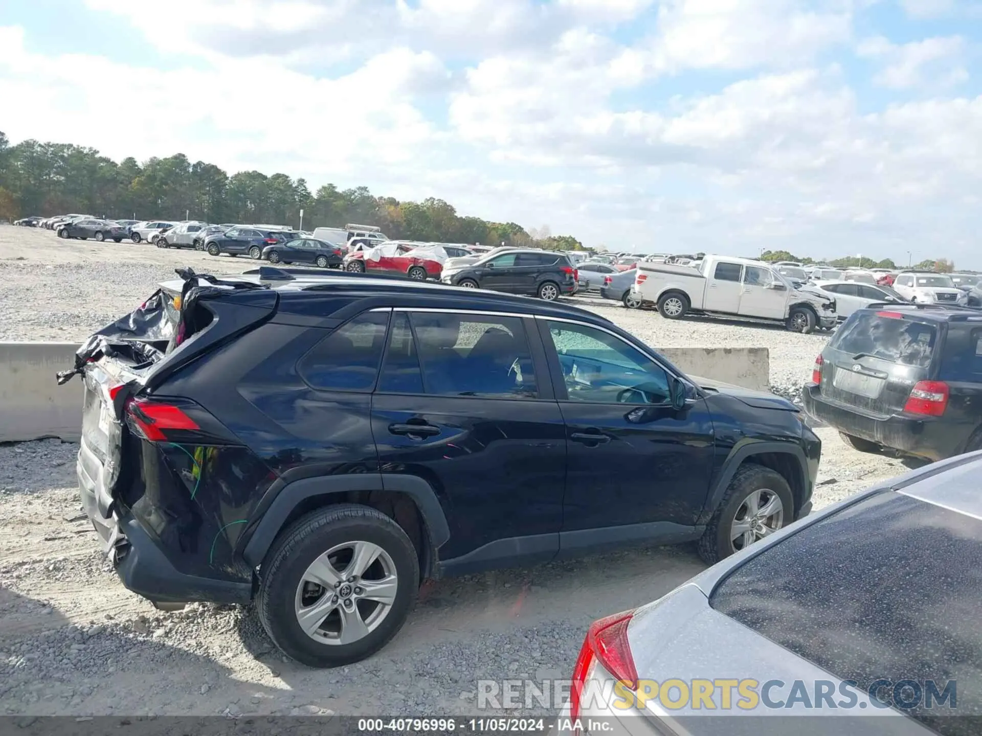 13 Photograph of a damaged car 2T3P1RFV4MW186923 TOYOTA RAV4 2021