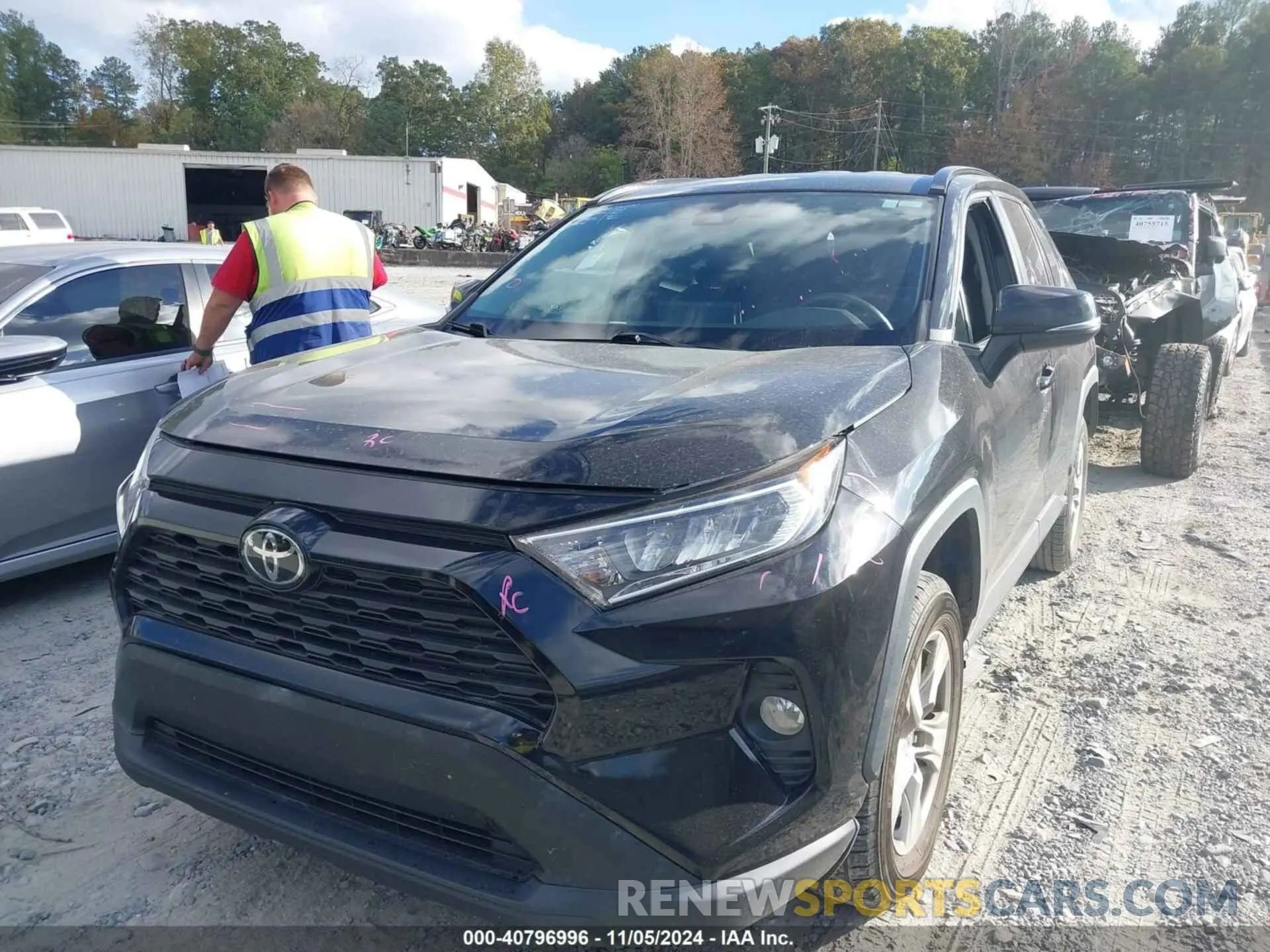 2 Photograph of a damaged car 2T3P1RFV4MW186923 TOYOTA RAV4 2021