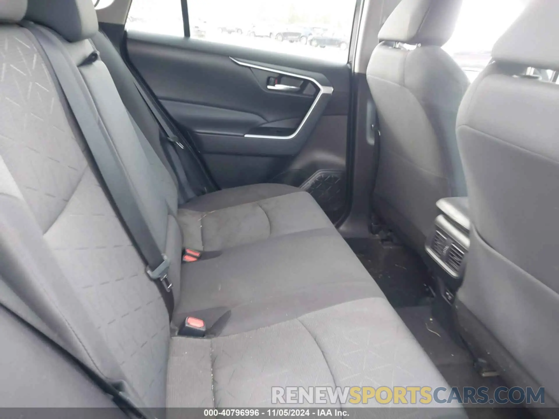 8 Photograph of a damaged car 2T3P1RFV4MW186923 TOYOTA RAV4 2021