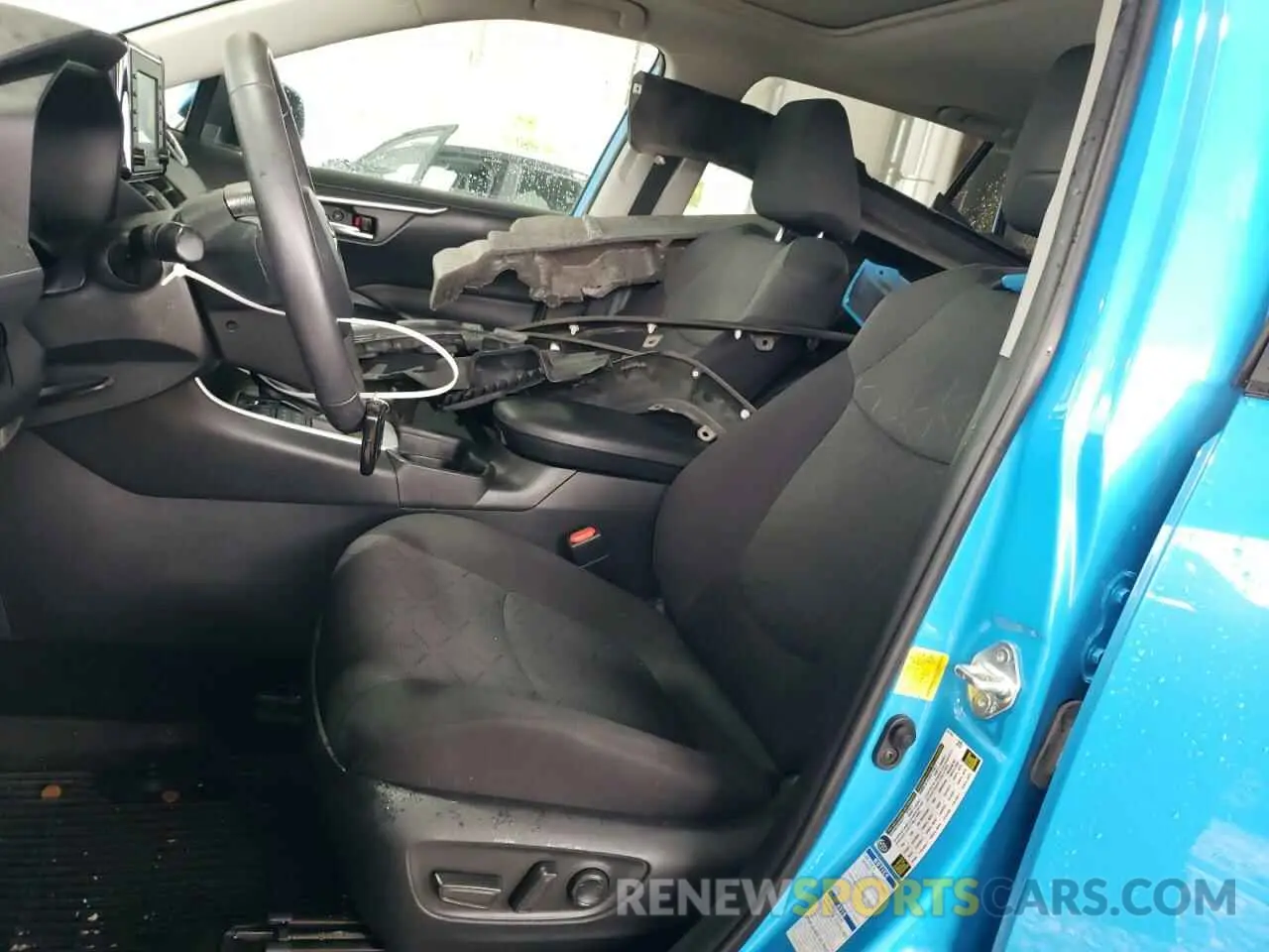 7 Photograph of a damaged car 2T3P1RFV4MW212971 TOYOTA RAV4 2021