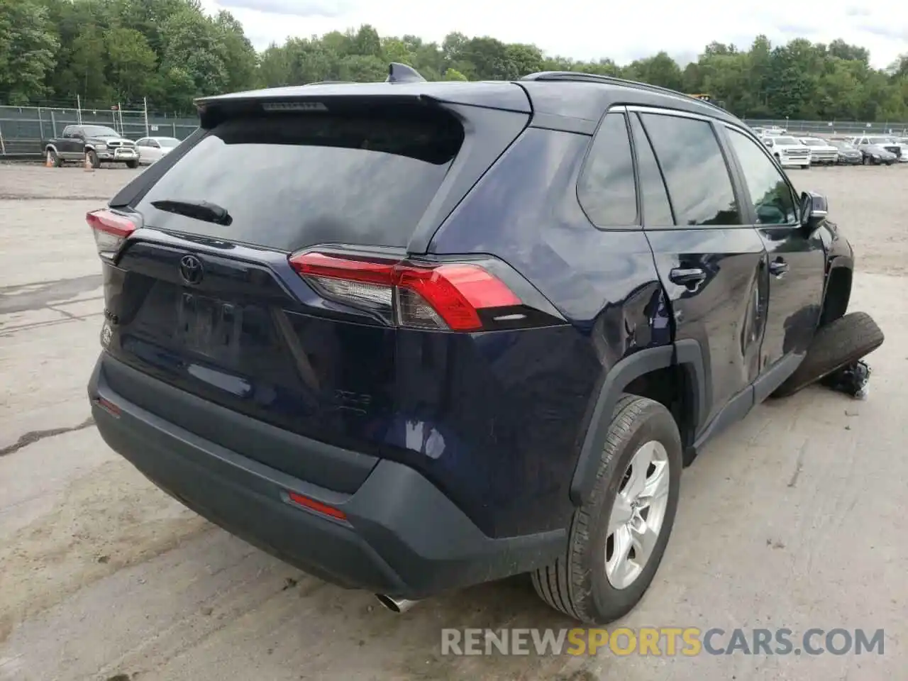 4 Photograph of a damaged car 2T3P1RFV4MW218303 TOYOTA RAV4 2021