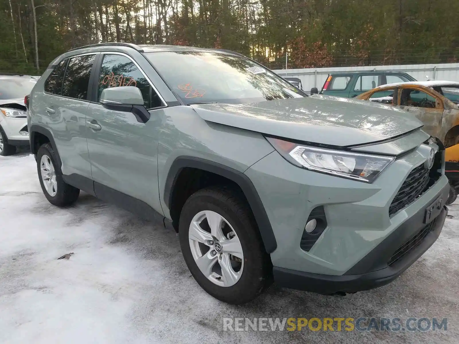 1 Photograph of a damaged car 2T3P1RFV5MC143046 TOYOTA RAV4 2021