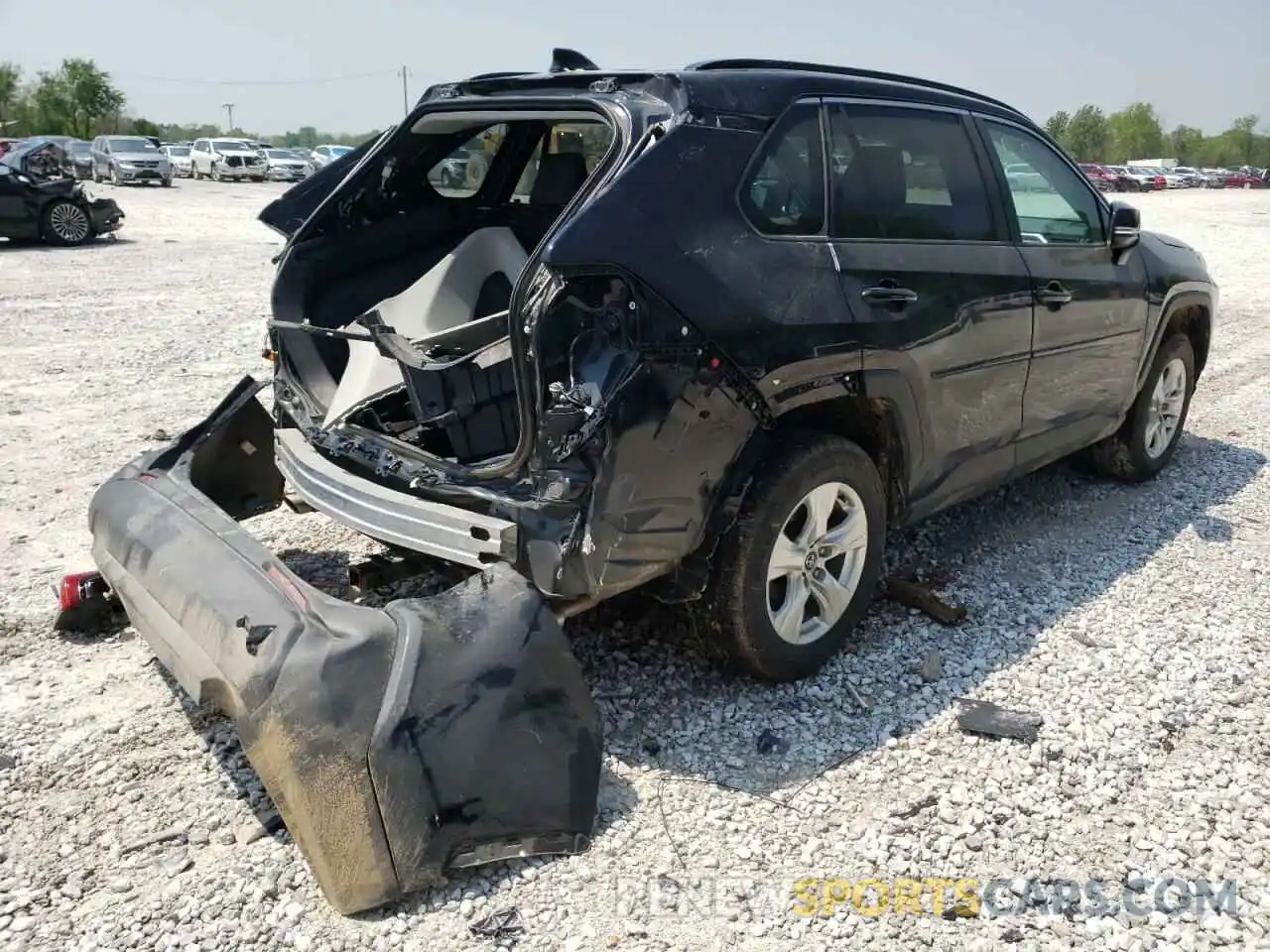 4 Photograph of a damaged car 2T3P1RFV5MC169629 TOYOTA RAV4 2021