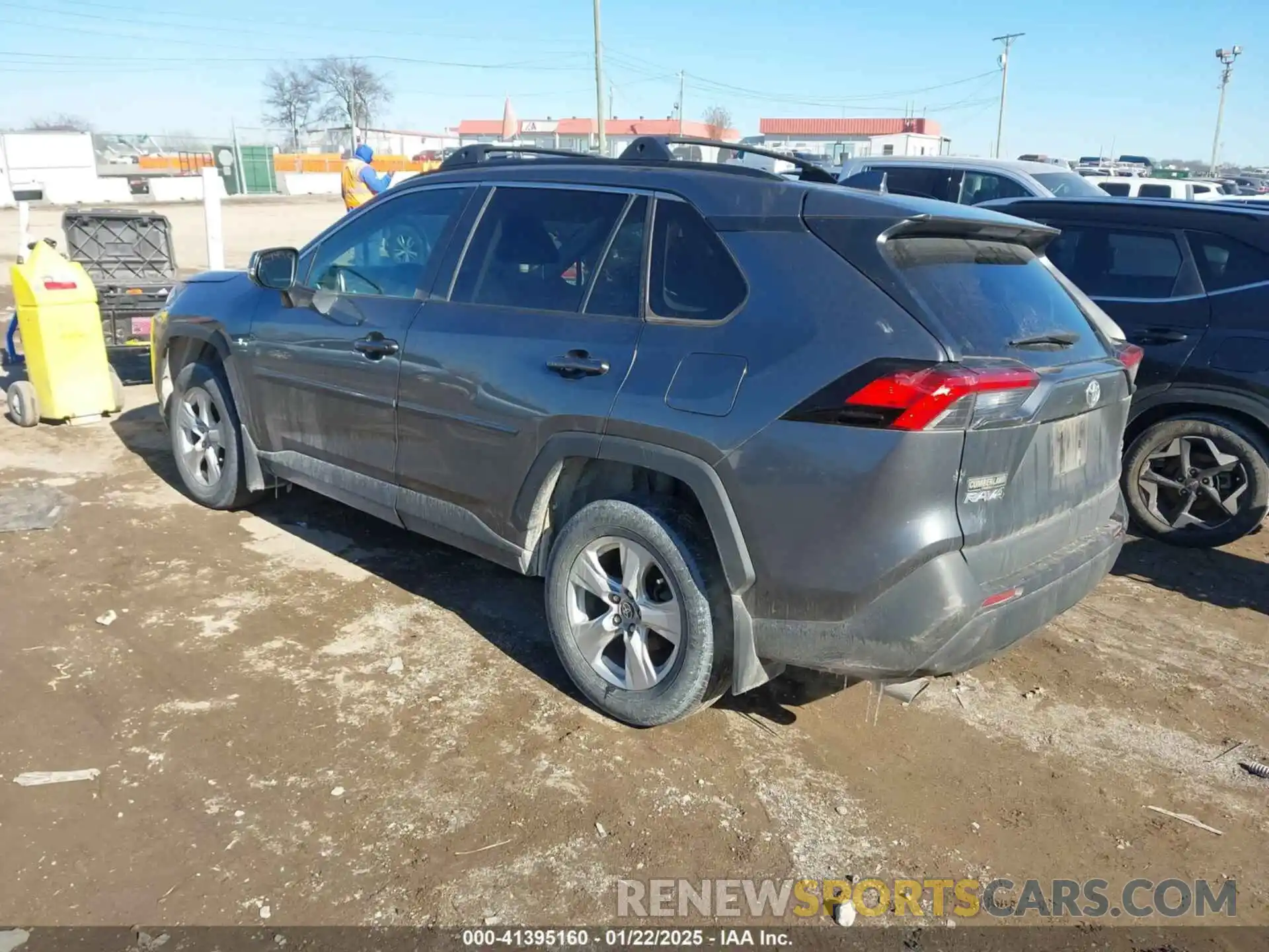 3 Photograph of a damaged car 2T3P1RFV5MC179500 TOYOTA RAV4 2021