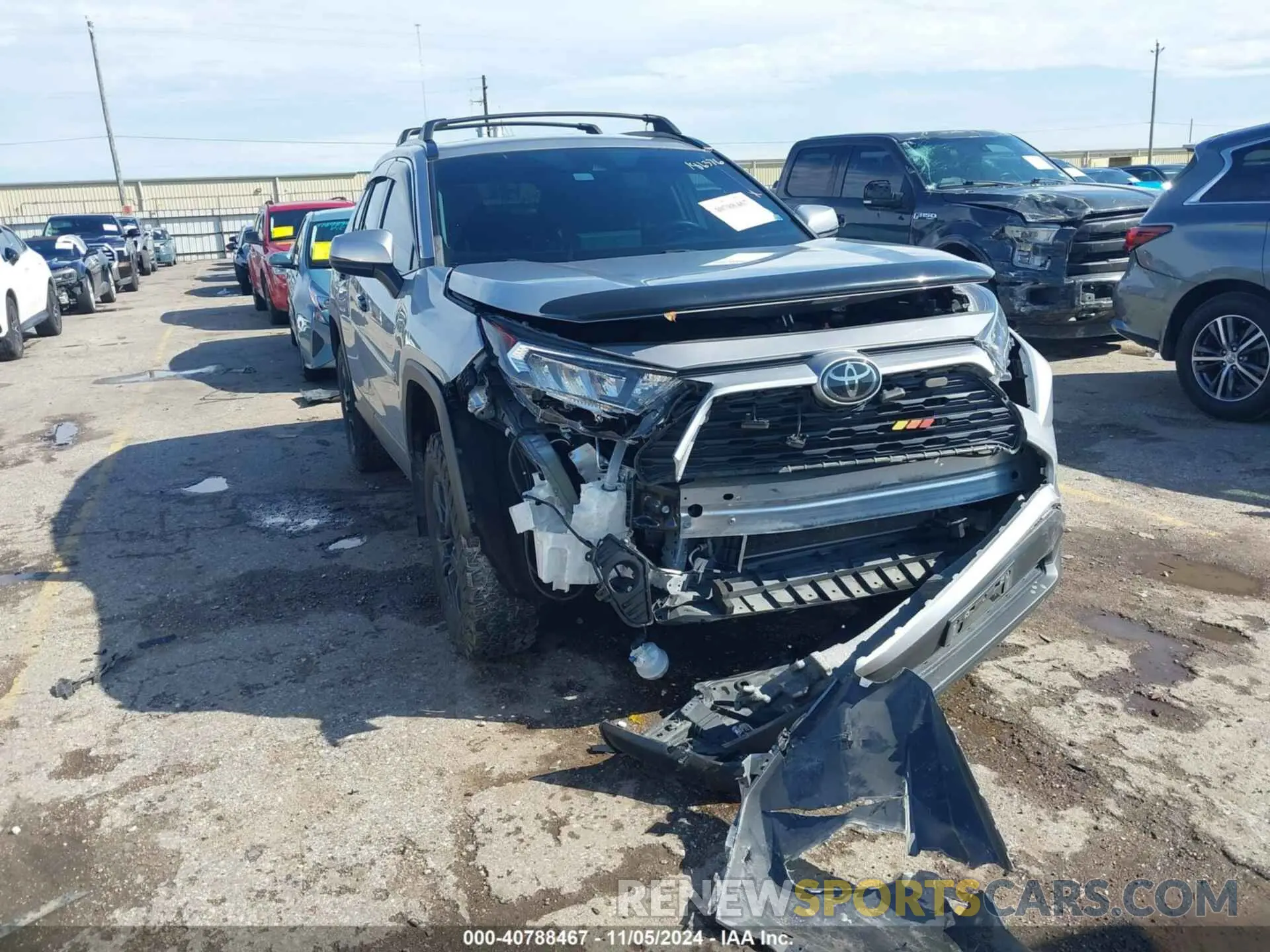 1 Photograph of a damaged car 2T3P1RFV5MC199438 TOYOTA RAV4 2021