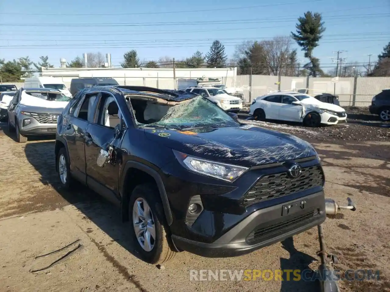 1 Photograph of a damaged car 2T3P1RFV5MC221633 TOYOTA RAV4 2021