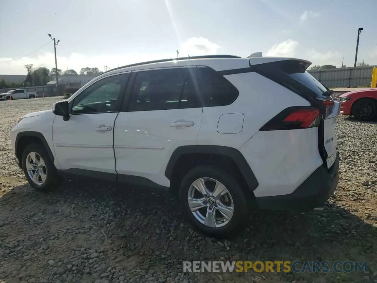 2 Photograph of a damaged car 2T3P1RFV5MC228615 TOYOTA RAV4 2021