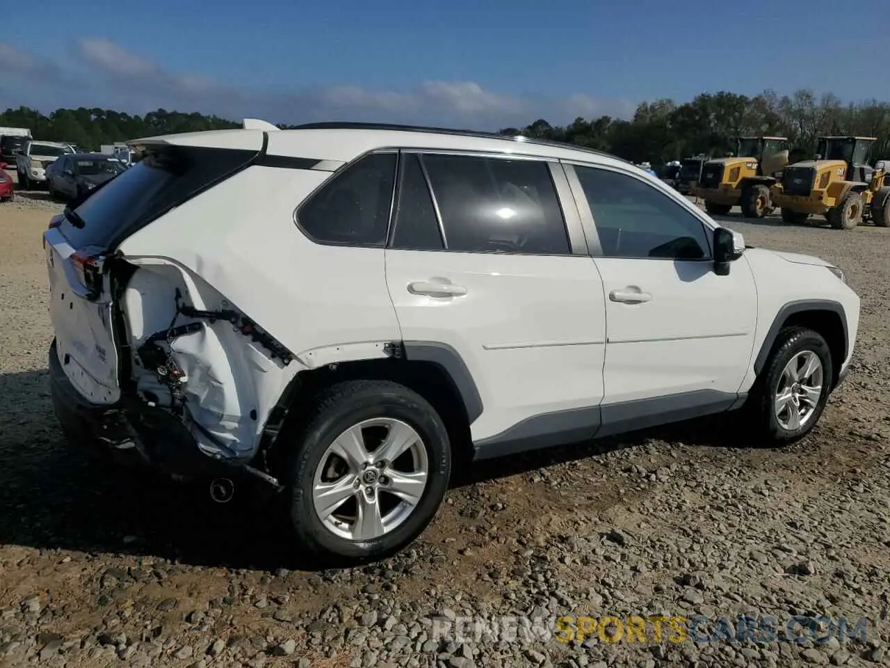 3 Photograph of a damaged car 2T3P1RFV5MC228615 TOYOTA RAV4 2021