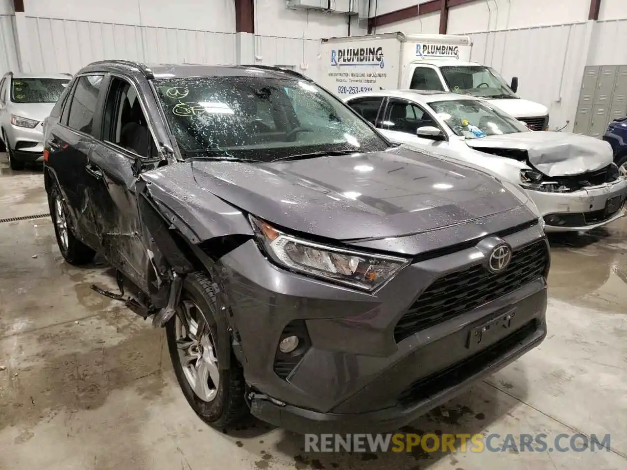 1 Photograph of a damaged car 2T3P1RFV5MC233281 TOYOTA RAV4 2021