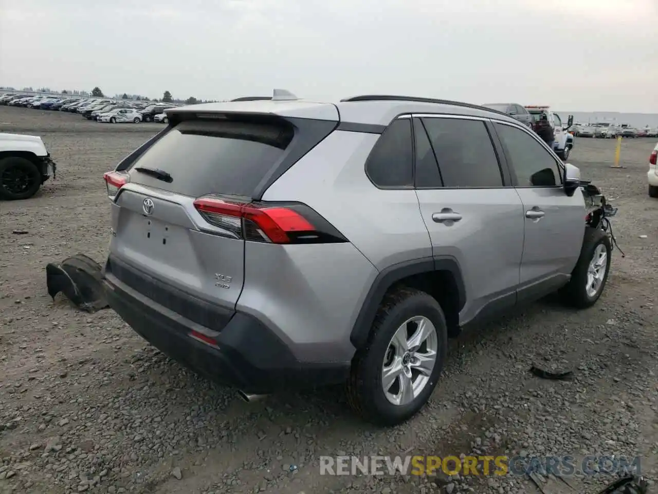 4 Photograph of a damaged car 2T3P1RFV5MC241980 TOYOTA RAV4 2021