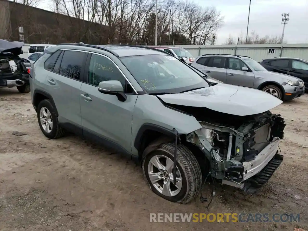 4 Photograph of a damaged car 2T3P1RFV5MW142834 TOYOTA RAV4 2021