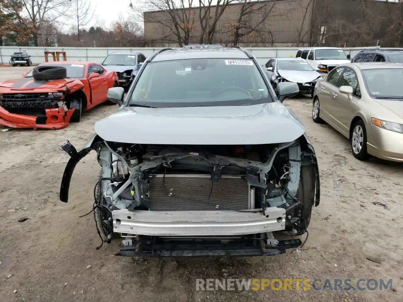 5 Photograph of a damaged car 2T3P1RFV5MW142834 TOYOTA RAV4 2021