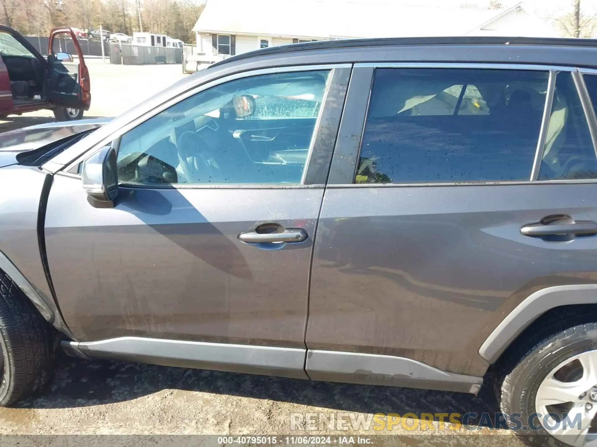 14 Photograph of a damaged car 2T3P1RFV5MW143255 TOYOTA RAV4 2021