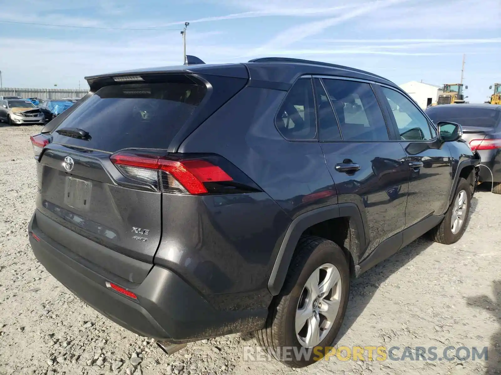 4 Photograph of a damaged car 2T3P1RFV5MW150853 TOYOTA RAV4 2021