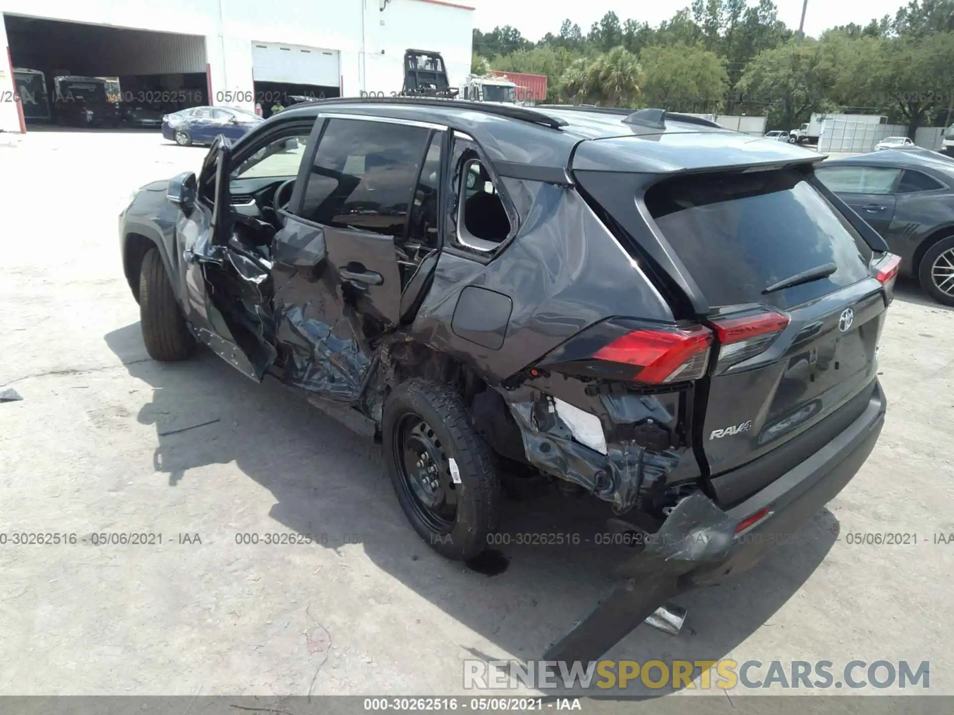 3 Photograph of a damaged car 2T3P1RFV5MW156894 TOYOTA RAV4 2021