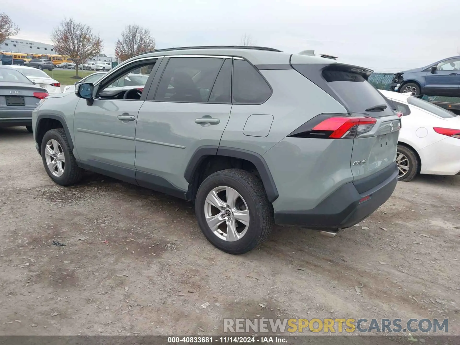 3 Photograph of a damaged car 2T3P1RFV5MW178023 TOYOTA RAV4 2021