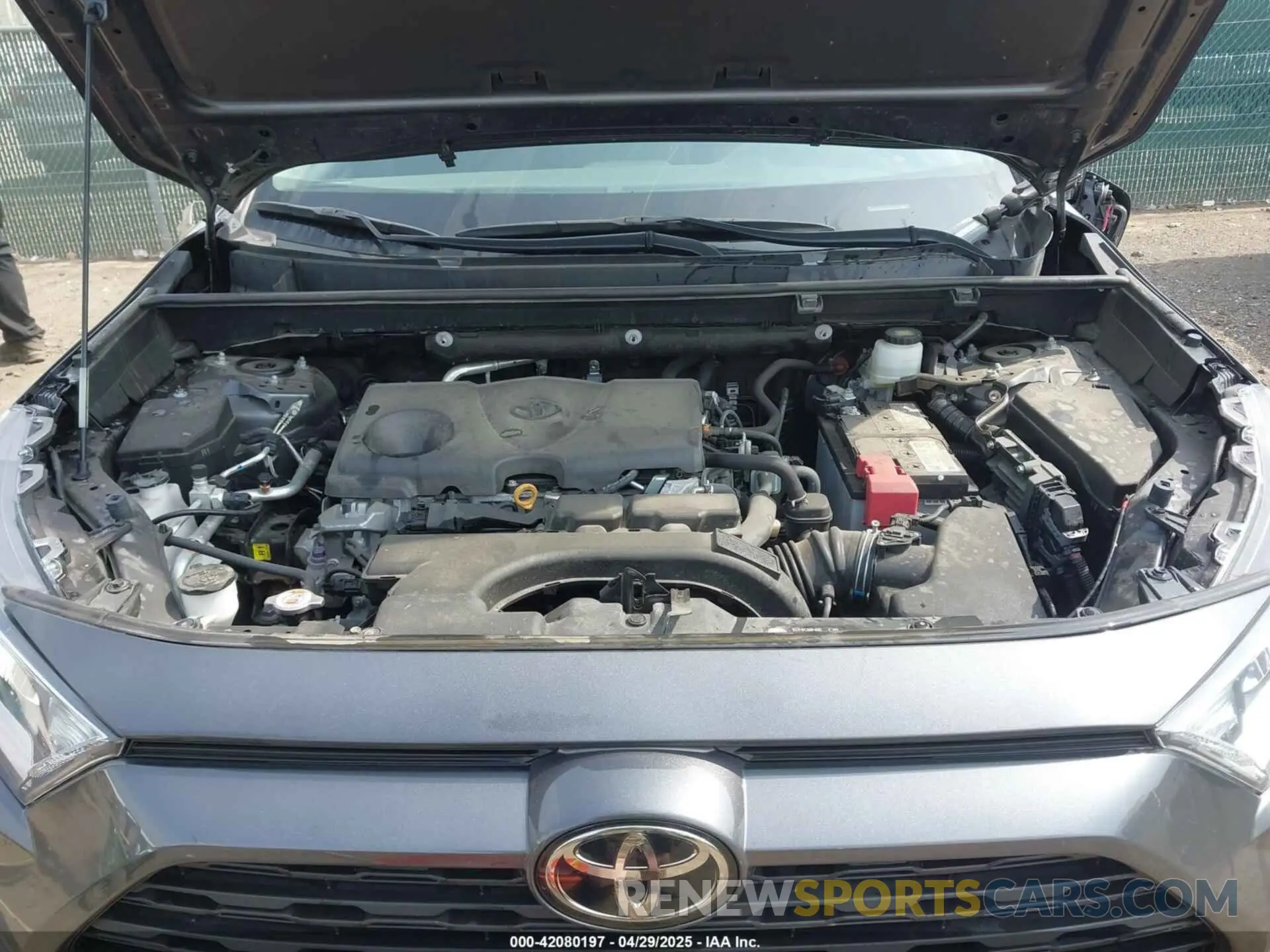 10 Photograph of a damaged car 2T3P1RFV5MW206807 TOYOTA RAV4 2021