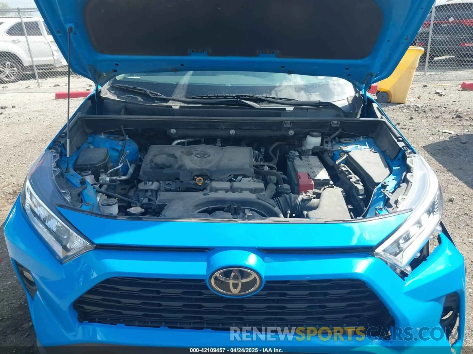 10 Photograph of a damaged car 2T3P1RFV5MW208427 TOYOTA RAV4 2021
