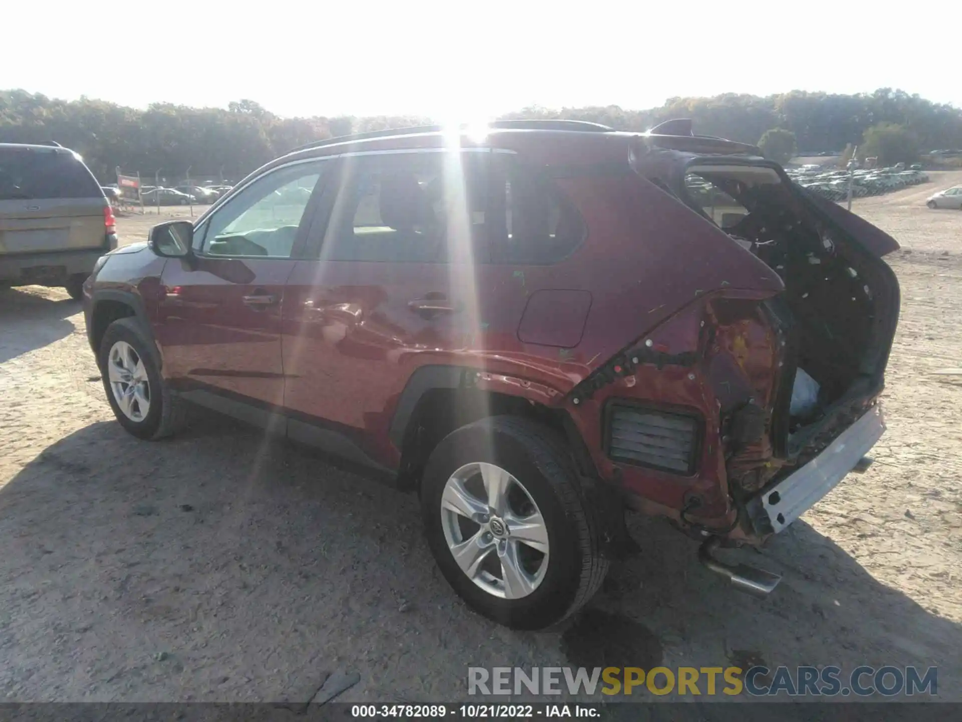 3 Photograph of a damaged car 2T3P1RFV5MW221369 TOYOTA RAV4 2021