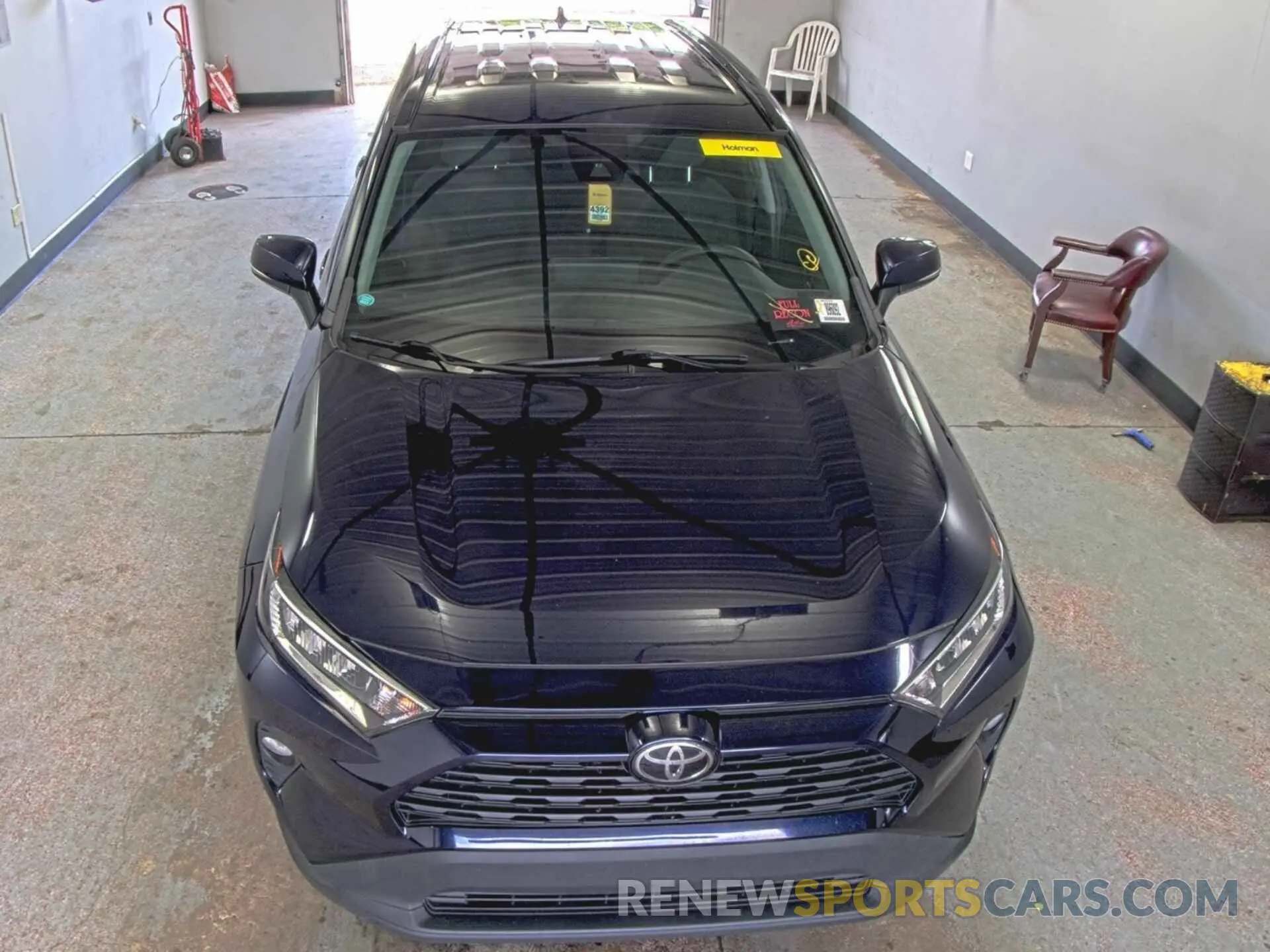 2 Photograph of a damaged car 2T3P1RFV5MW230623 TOYOTA RAV4 2021
