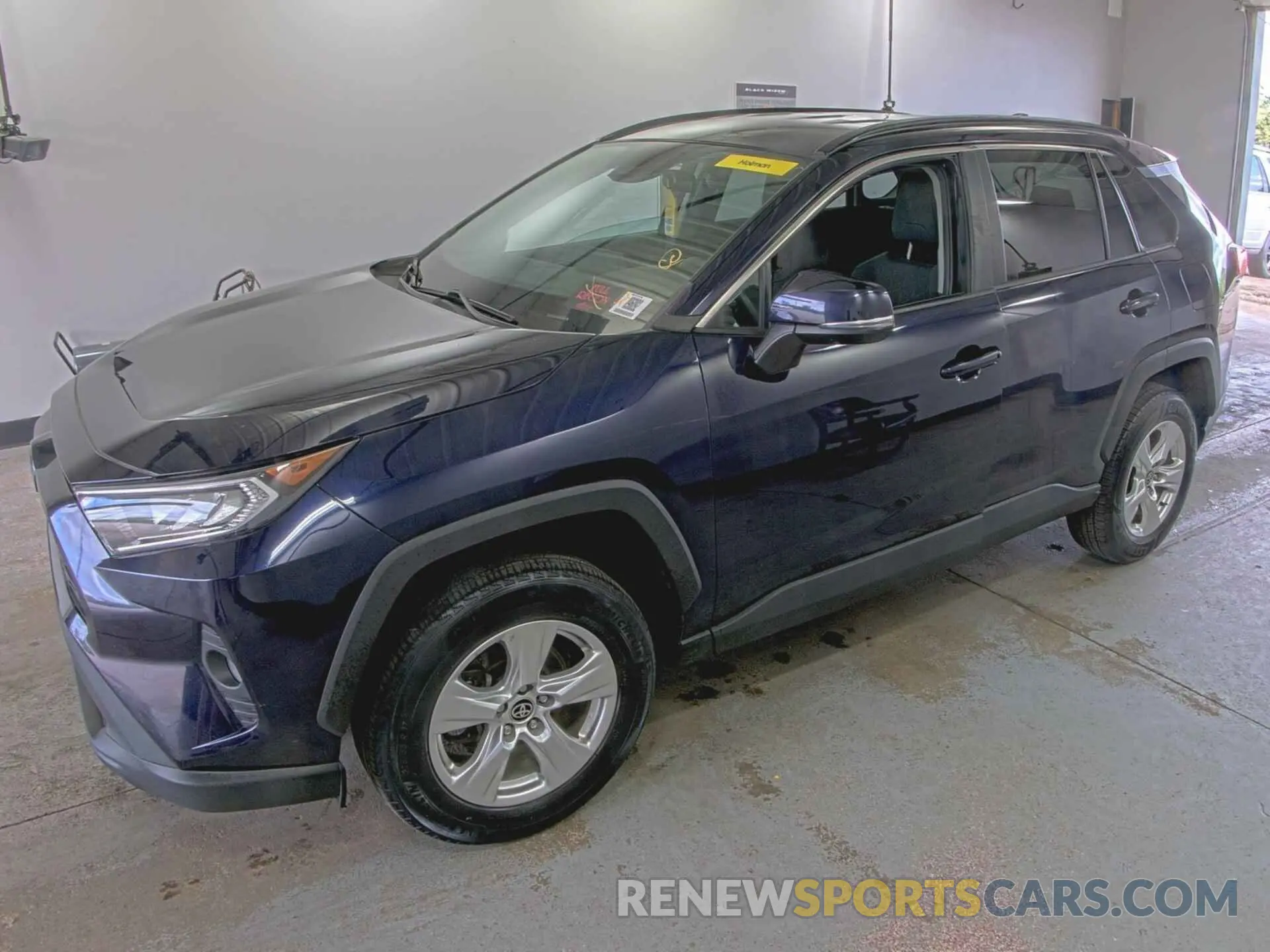 23 Photograph of a damaged car 2T3P1RFV5MW230623 TOYOTA RAV4 2021