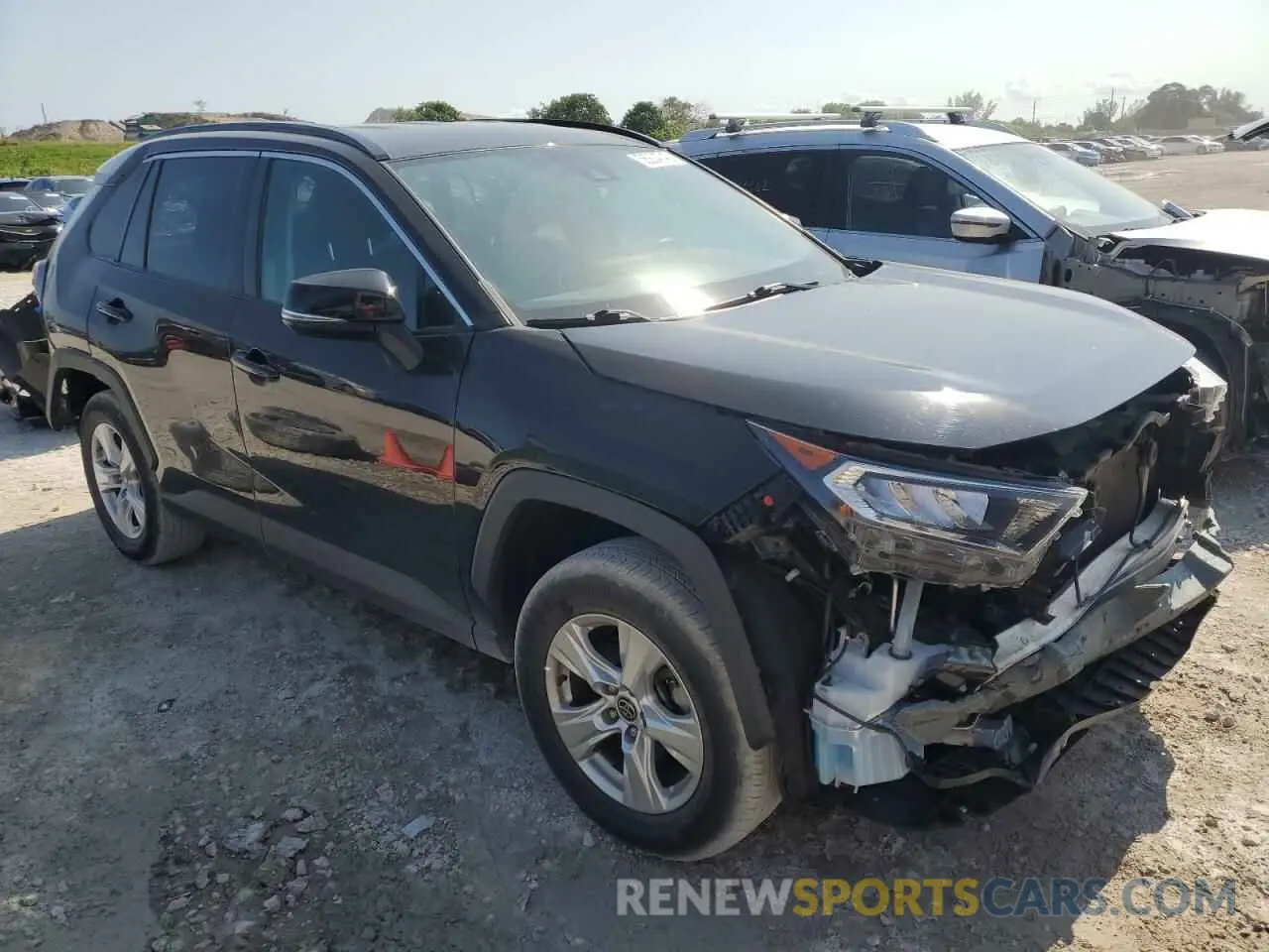 4 Photograph of a damaged car 2T3P1RFV5MW237443 TOYOTA RAV4 2021